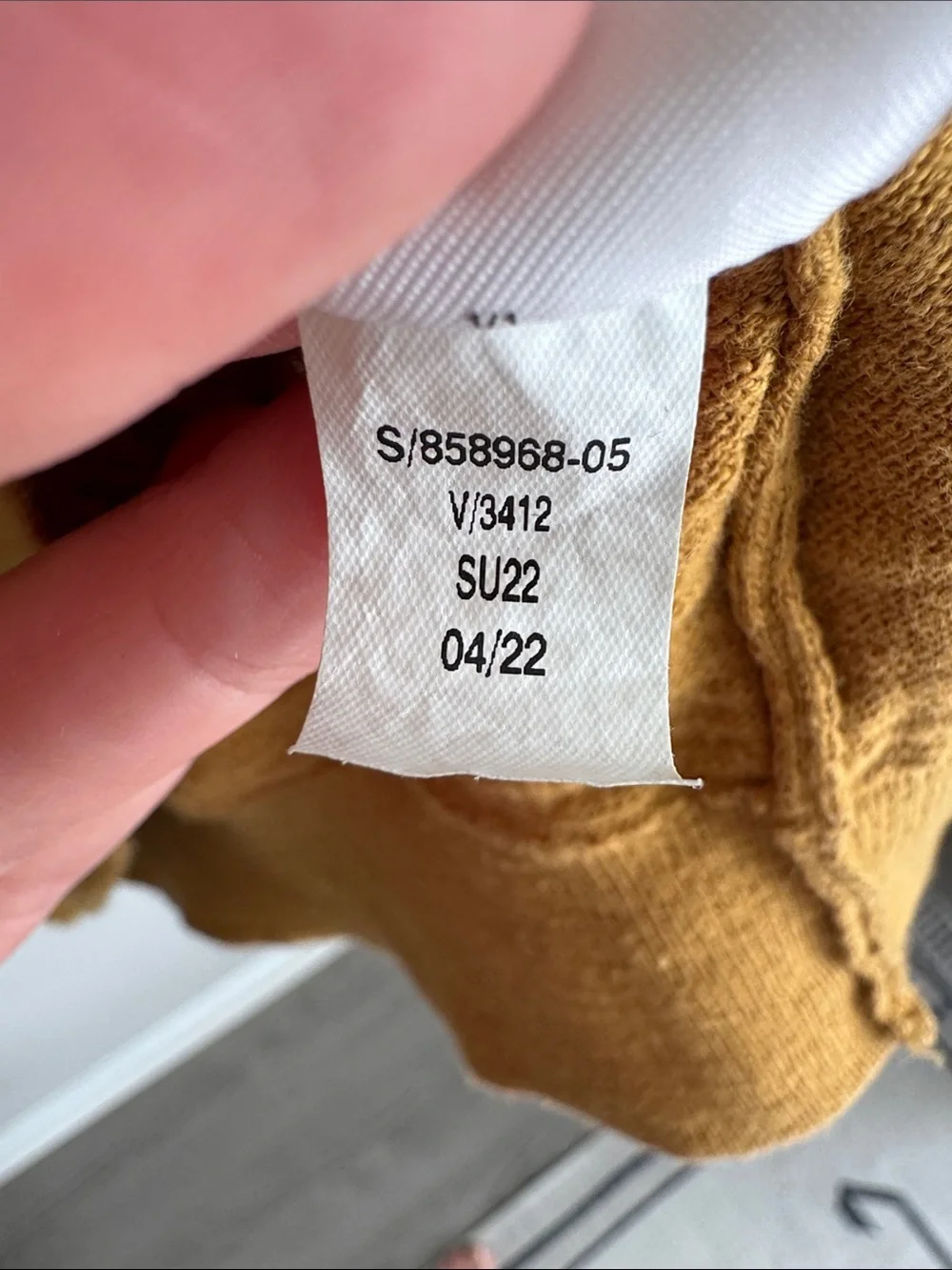 Banana Republic Men’s Organic Cotton Crewneck Sweater Mustard Gold Size L
